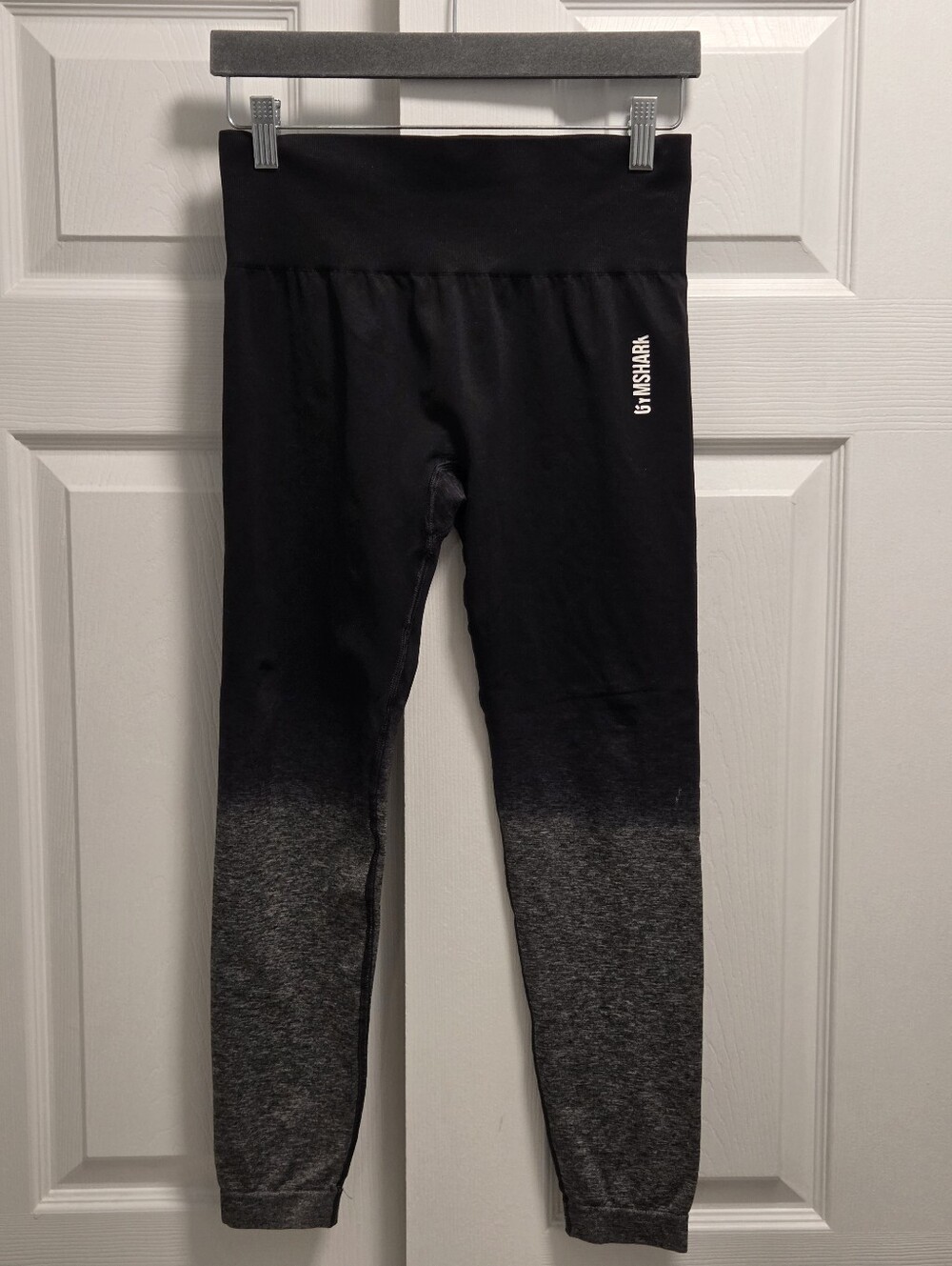 (5/$25) Gymshark Black to Charcoal Ombre Leggings Size XS